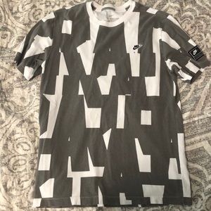 Nike Air shirt 100% authentic